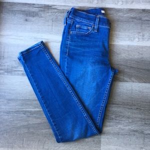 LEVI’S 710 Super Skinny Jeans
